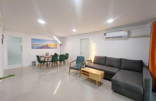 Din Daeng Casa | 辉煌夜市 4房泳池花园别墅 订4日提供免费接机