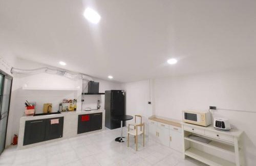 Din Daeng Casa | 辉煌夜市 4房泳池花园别墅 订4日提供免费接机