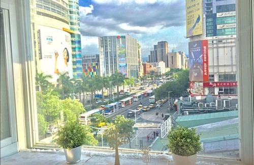 Ximending Casa | 近西門町捷運站走路只要三分鐘，獨立套房，西門町商圈
