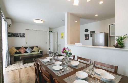 Naha Villa | 那覇空港まで10分#新築戸建#国際通りDFS近く#駐車場2台無料#Free Wifi#最大12名