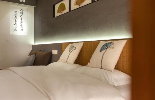 Yuzhong Apartamento | 重庆解放碑阳崽民宿高层新中式景观Youngzai Apt in Jiefangbei 5