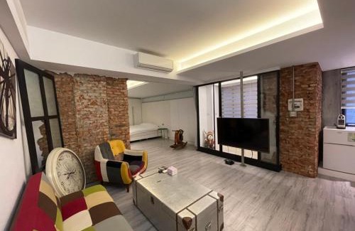 West Central District Casa | 阡陌-放房間民宿
