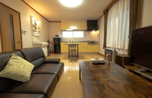 Asahikawa Apartamento | 駅近の大きな戸建て/stay in 宮下