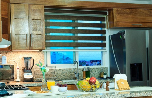 Ensanche Ozama Apartamento | 🔑ꜱᴇʟꜰ-ᴄʜᴇᴄᴋɪɴɢ+ꜰᴀꜱᴛ-ɴᴇᴛ+ᴀʟᴇxᴀ+ꜱᴍᴀʀᴛ-tᴠ+ᴀ/ᴄ+ᴴᵒᵗʷᵃᵗᵉʳ🚿