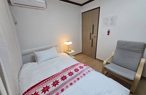 Insadong Casa | 경복궁청와대지하철 공항버스정류장까지 걸어서 5분인곳