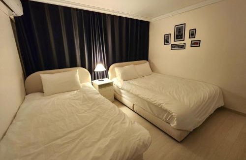 Sangam-dong Apartamento | 공항에서 환승없이 도착하는 합법숙소 역에서 3분거리 홍대1정거장 방3화장실2
