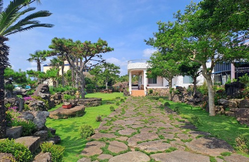 Seongsan Cabina | 제주 독채 펜션 스톤스테이(Stonestay Jeju)
