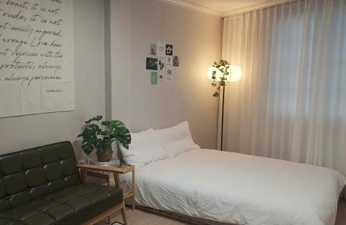 Busan Villa | 청소비x 남포동 자갈치 부산역 송도 가족여행