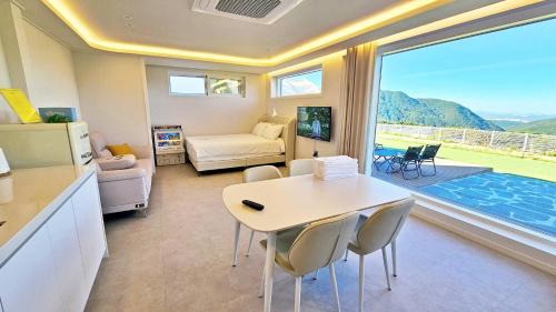 Chilgok Casa | 팔공산 능선의 아늑한 별장