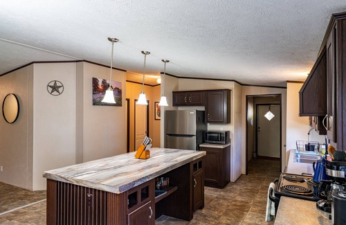 Elgin Casa | $0 Cleaning - Best for Groups and Families