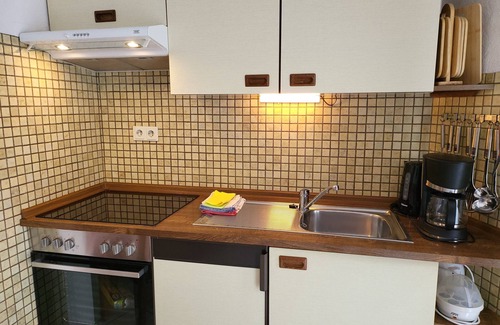 Busum Apartamento | 002-Bonn (TMS) (BC: a3) - BUE - Wildrose House