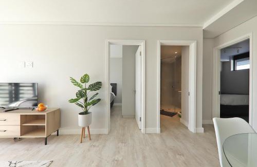 Milnerton Apartamento | 002 Burmesiter on Park- 2 minute walk from the beach