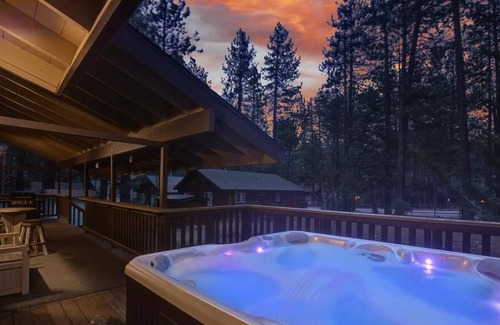 Summit Estates Cabina | 010 - Mj's Hideaway