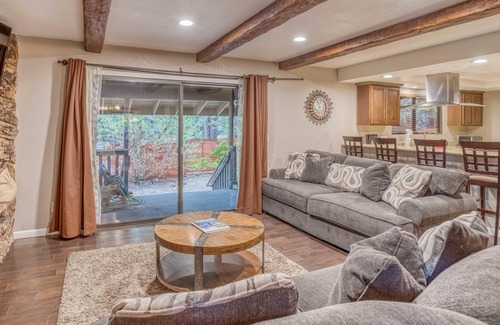 Summit Estates Cabina | 010 - Mj's Hideaway