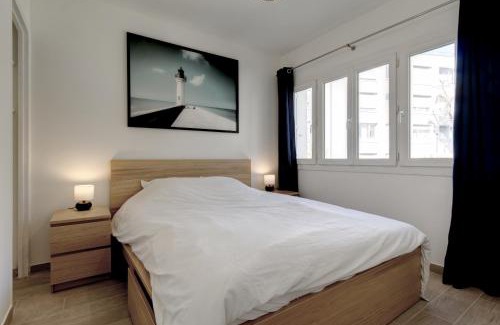 Hopitaux-Facultes Apartamento | 028- CHU Hôpital, Appart 2chambres, Parking, Tram