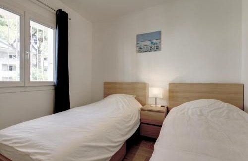 Hopitaux-Facultes Apartamento | 028- CHU Hôpital, Appart 2chambres, Parking, Tram