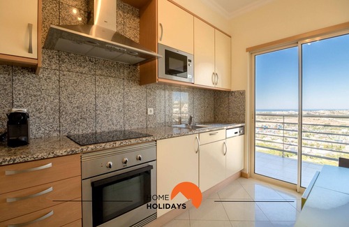 Albufeira Apartamento | #028 T1 Orada by Home Holidays