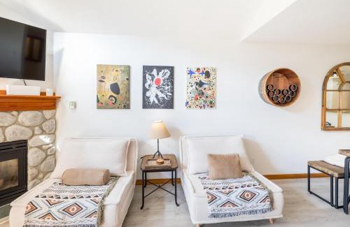 Upper Village Casa | #03 Arrowhead Point