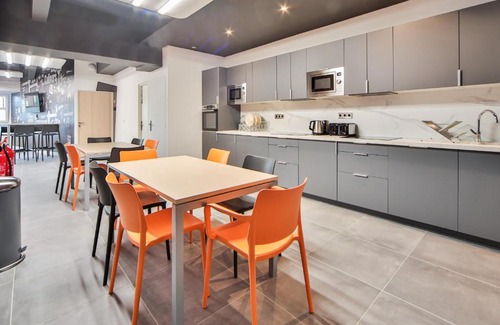 Charenton-le-Pont Apartamento | 03. Chambre double#CoLiving #Loft#HomeCinema#fitness