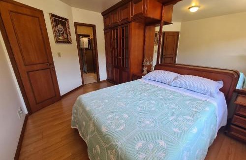 Bavaria Apartamento | 03 Dormitórios -Ao Lado da Rua Coberta