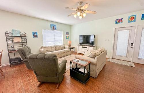 Silver Cay Casa | 039 Two Views