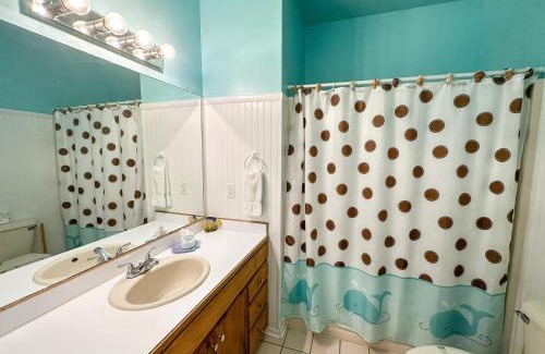 Silver Cay Casa | 039 Two Views
