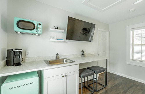 Lookout Valley Neighborhood Association Cabina | 04: The Ludwig Room - A PMI Scenic City Vacation Rental