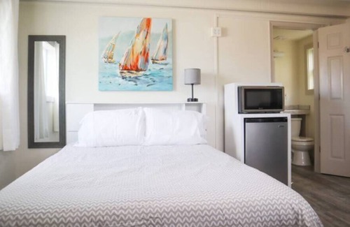 West Ocean City Complejo | 05. Charming one-bedroom resort with pool