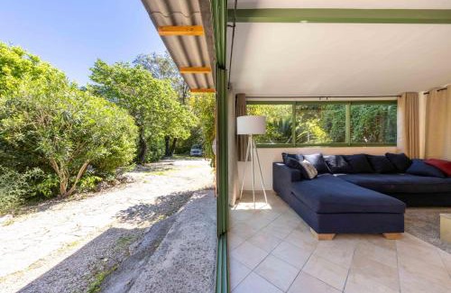 Grasse Apartamento | 06BV Quiet cottage with pool