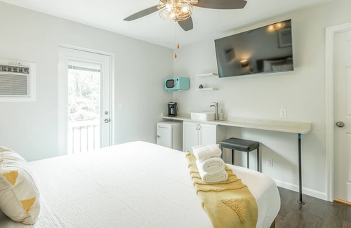Chattanooga Cabina | 08: The Evans Room - A PMI Scenic City Vacation Rental