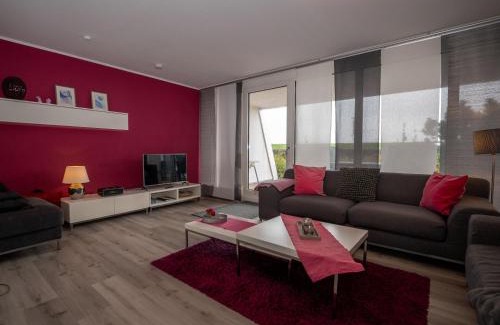 Innenhafen Apartamento | 089 Fewo Skyline direkte Strandla