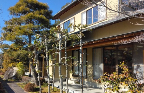 Iida Casa | 1回一組限定、9人位迄、家族・グループに最適、BBQ可能、とても広い利用スペース３LDK＋、南信州の日本の田舎の原風景