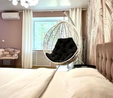 Chernihiv Apartamento | 1 кімн квартира ТРоПіКі тихий центр