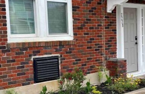 San Jacinto Apartamento | 1 1/2 blocks to beach right near Pleasure Pier. Close to cruise terminal too!