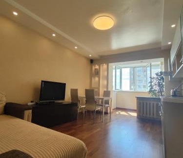 Desnyans'kyi District Apartamento | 1/10 вулиця Радунська