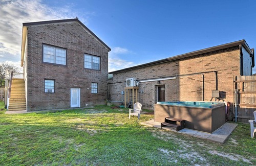 Galveston Apartamento | 1/2 Mi to Beach: Convenient Retreat in Galveston!