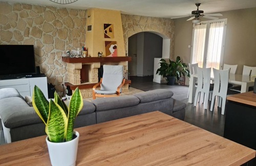 Meyzieu Nord Ouest Casa | 1, 2 o 3 habitaciones en casa cerca de Groupama Stadium Lyon Decines Meyzieu