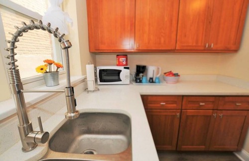 Chinatown Casa | 1 #23 - 4 Bedroom Condo - McCormick Place, Wintrust Arena, Chinatown
