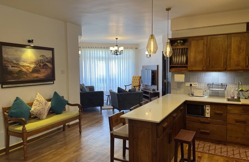 Nuwara Eliya Apartamento | 1.3 km from centre,nEntire Apartment, 3 Bed rooms, 3 bathrooms