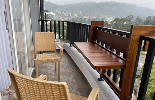 Nuwara Eliya Apartamento | 1.3 km from centre,nEntire Apartment, 3 Bed rooms, 3 bathrooms
