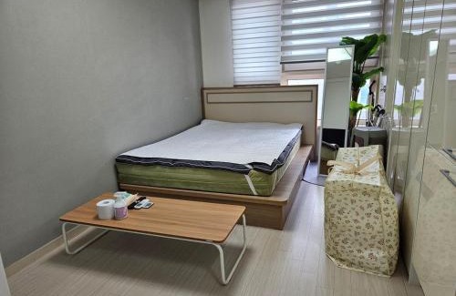 Seocho-dong Apartamento | 1-3507#Sinnonhyeon High-rise View #Garden View #Gangnam Station Line 2, Sinbundang Line #Sinnonhyeon Station Line 9 #Hotel Bedding #New Building