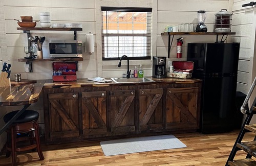 Townville Cabina | 1/4 mi LAKE HARTWELL Broyles Landing/5 to Green Pond/15 to Clemson/Anderson