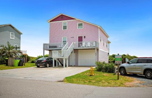 Yaupon Beach Casa | 1 4 Us by Oak Island Accommodations