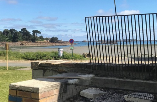 Ploubazlanec Casa | 1,5 km del muelle de Bréhat: Gite Ty Tophe