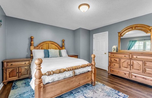 Kernersville Casa | 1.5 Miles to dwntwn, Beautiful 3bd, Huge 2 car gar