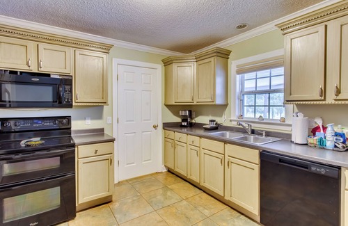 Conway Casa | < 1/8 Mi to Boat Ramp: Family Home in Conway
