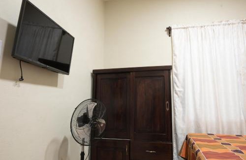Flores Apartamento | 1 Apartamentos Petenchel, por Aeropuerto Flores Peten 1