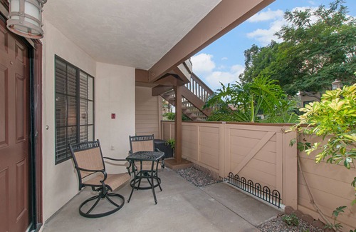 Carmel Valley Condominio | 1 bd, 1 baño, 10 mn de las playas del Del Mar, hipódromos