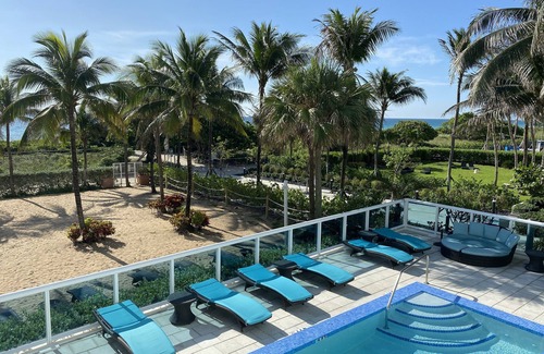 Surfside Condominio | 1 Bd frente a la playa a pie a Bal Harbour Tiendas, restaurantes, supermercados y tiendas