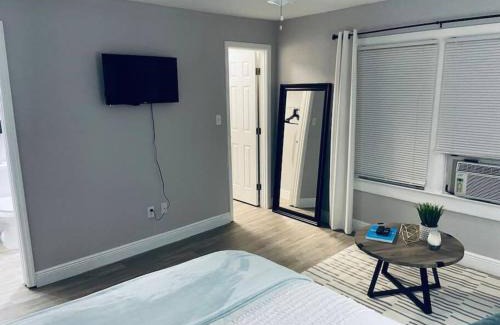 Historic Downtown Kissimmee Apartamento | 1 BD Apt close to Disney/Universal/Shopping/Dining